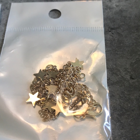 Star Necklace Gold - Picture 5 of 5